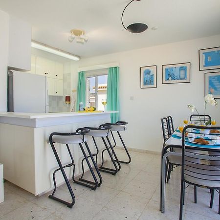 Protaras Holiday Suite Annie Ngoại thất bức ảnh