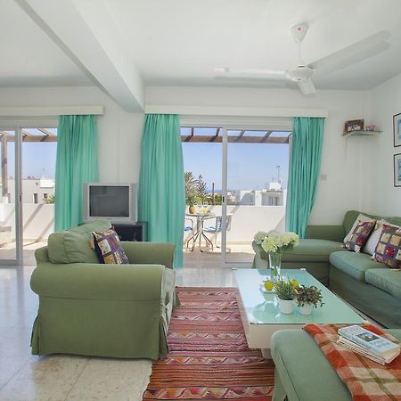 Protaras Holiday Suite Annie Ngoại thất bức ảnh