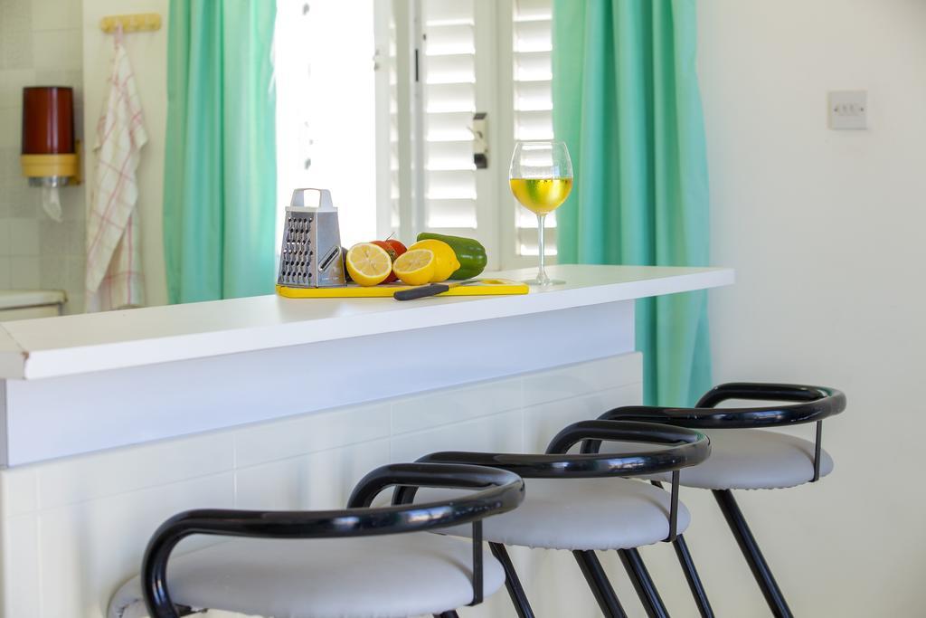 Protaras Holiday Suite Annie Ngoại thất bức ảnh