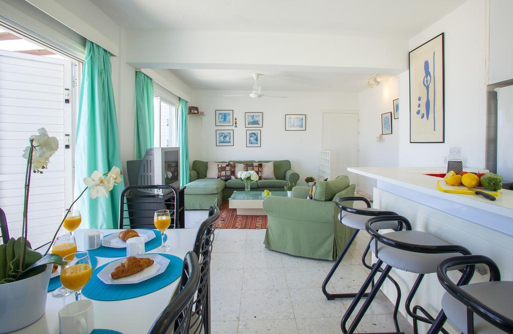 Protaras Holiday Suite Annie Ngoại thất bức ảnh