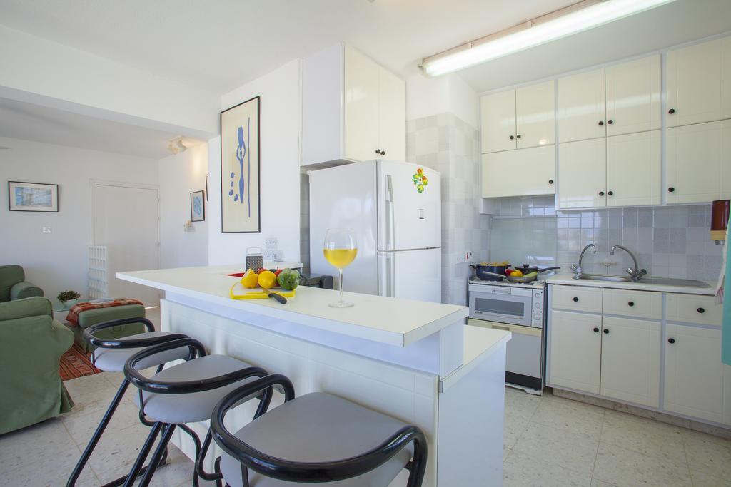 Protaras Holiday Suite Annie Ngoại thất bức ảnh